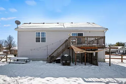 Exterior - 317 Robin Ave, Mount Orab, OH 45154 photo 8 of 8