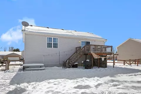 Exterior - 317 Robin Ave, Mount Orab, OH 45154 photo 6 of 8