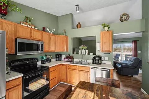 Kitchen - 317 Robin Ave, Mount Orab, OH 45154 photo 2 of 2