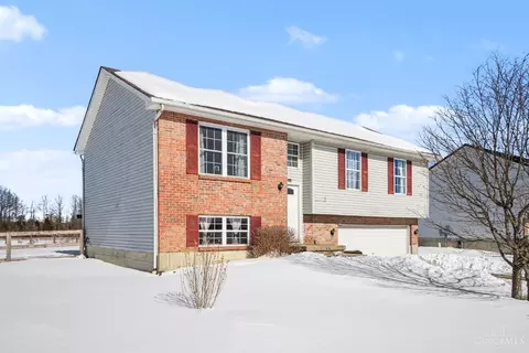 Exterior - 317 Robin Ave, Mount Orab, OH 45154 photo 4 of 8