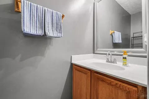 Bath - 317 Robin Ave, Mount Orab, OH 45154 photo 2 of 2
