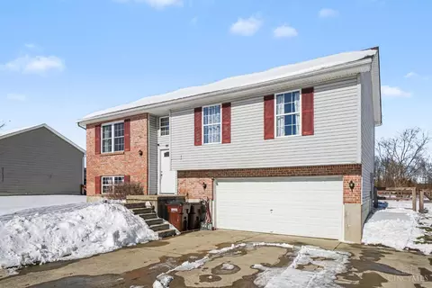 Exterior - 317 Robin Ave, Mount Orab, OH 45154 photo 3 of 8