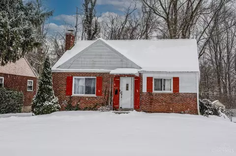 3921 Cedarwood Pl, Cincinnati, OH 45213
