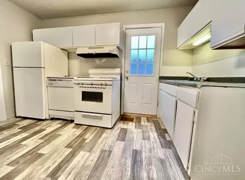 2281 Galbraith Rd, Cincinnati, OH 45237 photo 2