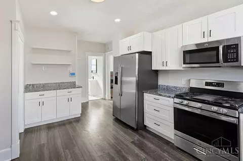 Kitchen - 7324 Maple Ave, Mount Healthy, OH 45231 photo 2 of 4