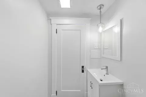 Bath - 7324 Maple Ave, Mount Healthy, OH 45231 photo 4 of 5