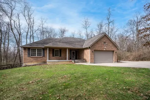 4365 Classic Dr, Blue Ash, OH 45241