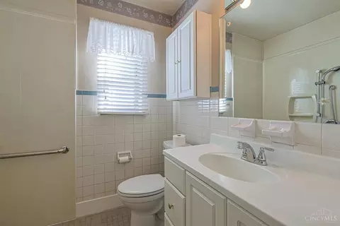 Bath - 103 W Crest Dr, Reading, OH 45215 photo 1 of 1