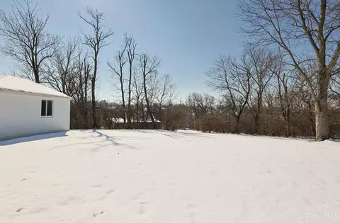 Exterior - 103 W Crest Dr, Reading, OH 45215 photo 5 of 6