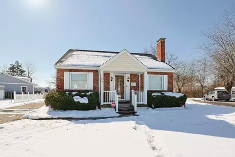103 W Crest Dr, Reading, OH 45215