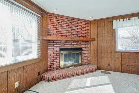 Living - 103 W Crest Dr, Reading, OH 45215 photo 7 of 7