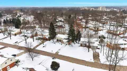 View/Area - 8363 Shadowpoint Ct, Montgomery, OH 45242 photo 1 of 1