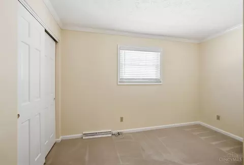 Bedroom - 8363 Shadowpoint Ct, Montgomery, OH 45242 photo 3 of 14