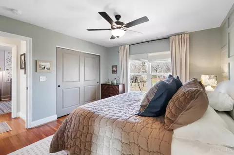 Bedroom - 6613 Bramble Ave, Cincinnati, OH 45227 photo 3 of 8