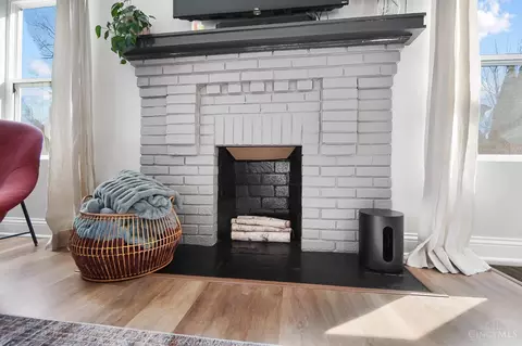 Living - 6613 Bramble Ave, Cincinnati, OH 45227 photo 3 of 3