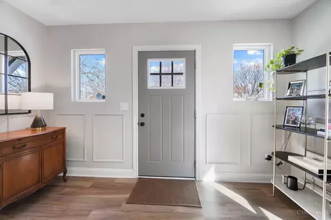 Entry Way - 6613 Bramble Ave, Cincinnati, OH 45227 photo 1 of 4