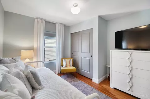 Bedroom - 6613 Bramble Ave, Cincinnati, OH 45227 photo 7 of 8