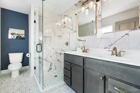 Bath - 6613 Bramble Ave, Cincinnati, OH 45227 photo 2 of 8