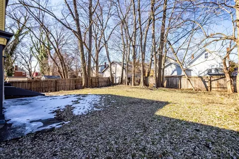 Exterior - 622 Orient Ave, Cincinnati, OH 45232 photo 6 of 11