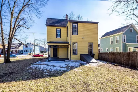 Exterior - 622 Orient Ave, Cincinnati, OH 45232 photo 7 of 11