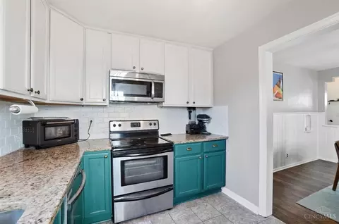 Kitchen - 3223 Manning Ave, Cincinnati, OH 45211 photo 3 of 5