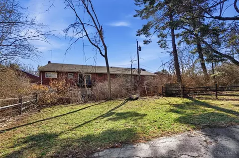 Exterior - 3223 Manning Ave, Cincinnati, OH 45211 photo 9 of 13