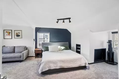 Bedroom - 3223 Manning Ave, Cincinnati, OH 45211 photo 5 of 9