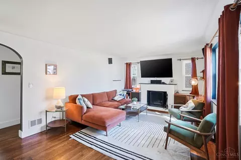 Living - 3223 Manning Ave, Cincinnati, OH 45211 photo 1 of 5