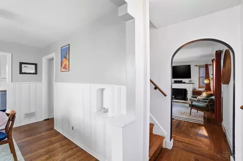 Entry Way - 3223 Manning Ave, Cincinnati, OH 45211 photo 2 of 5