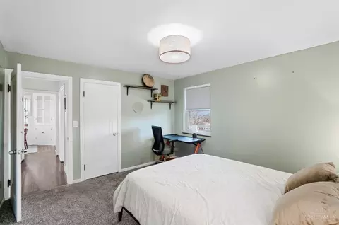 Bedroom - 3223 Manning Ave, Cincinnati, OH 45211 photo 2 of 9