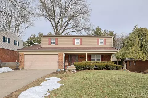 8488 Holiday Hills Dr, Cincinnati, OH 45255