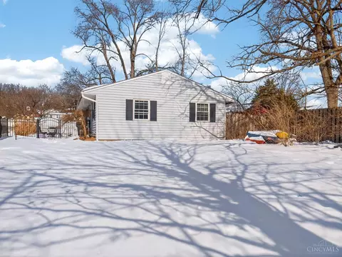 Exterior - 5705 Murray Ave, Fairfax, OH 45227 photo 2 of 3