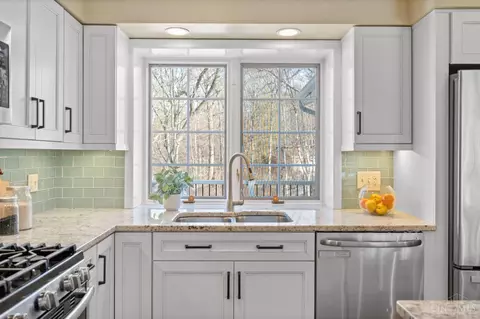Kitchen - 6362 Stirrup Rd, Cincinnati, OH 45244 photo 6 of 6