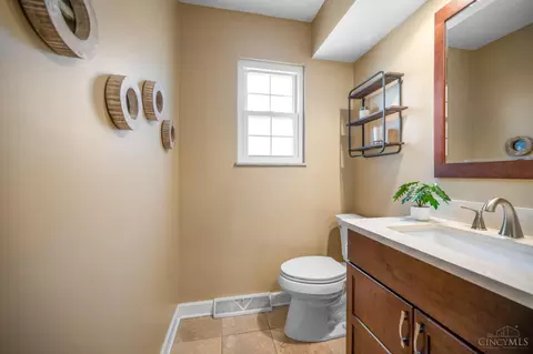 Bath - 6362 Stirrup Rd, Cincinnati, OH 45244 photo 1 of 6