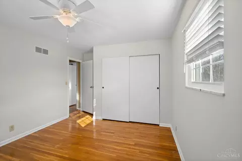 Bedroom - 6362 Stirrup Rd, Cincinnati, OH 45244 photo 8 of 9