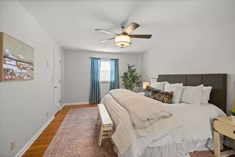 Bedroom - 6362 Stirrup Rd, Cincinnati, OH 45244 photo 1 of 9
