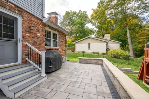 Exterior - 6362 Stirrup Rd, Cincinnati, OH 45244 photo 7 of 10