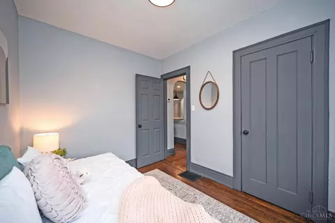 Bedroom - 1933 Northcut Ave, Cincinnati, OH 45237 photo 6 of 9
