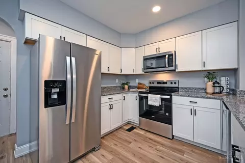 Kitchen - 1933 Northcut Ave, Cincinnati, OH 45237 photo 3 of 4