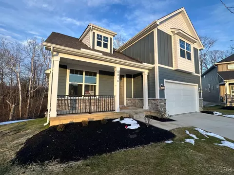 6816 Cork Dr, West Chester, OH 45069