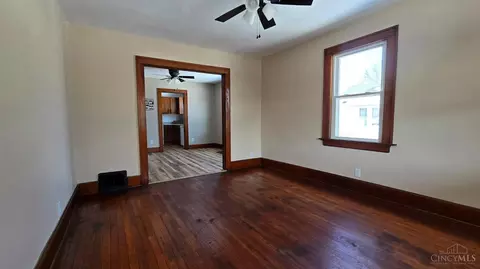 Living - 328 Corwin Ave, Hamilton, OH 45015 photo 1 of 5