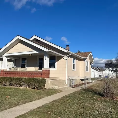 Exterior - 328 Corwin Ave, Hamilton, OH 45015 photo 5 of 6