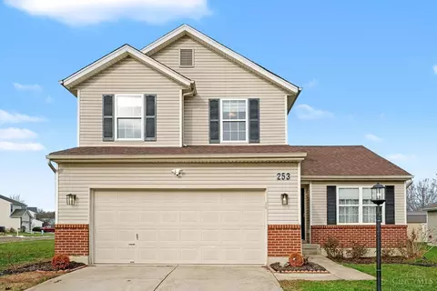 253 Deer Creek Dr, Amelia, OH 45102