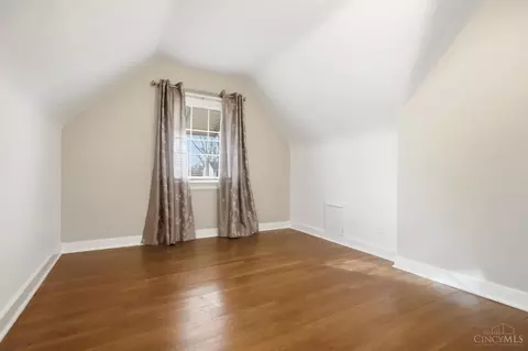 Bedroom - 663 Broad Blvd, Kettering, OH 45419 photo 6 of 6