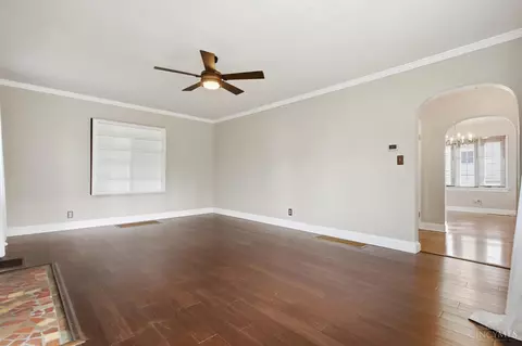 Living - 663 Broad Blvd, Kettering, OH 45419 photo 3 of 4