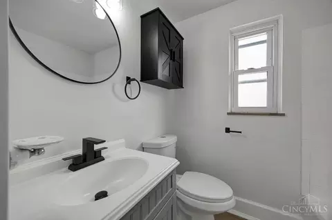 Bath - 3570 Eyrich Rd, Cincinnati, OH 45248 photo 1 of 2