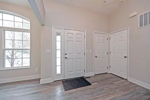 Entry Way - 767 Elm Tree Dr, Morrow, OH 45152 photo 2 of 4