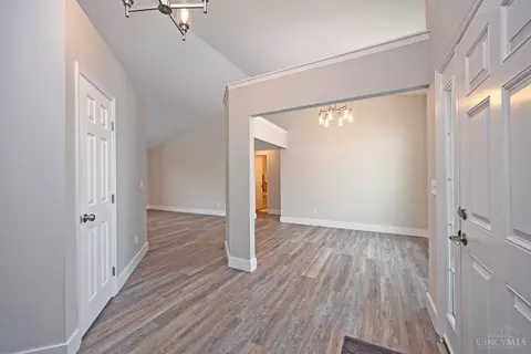 Entry Way - 767 Elm Tree Dr, Morrow, OH 45152 photo 3 of 4