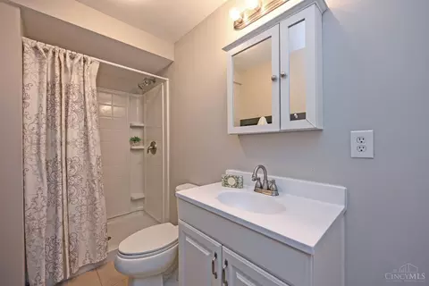 Bath - 767 Elm Tree Dr, Morrow, OH 45152 photo 4 of 4