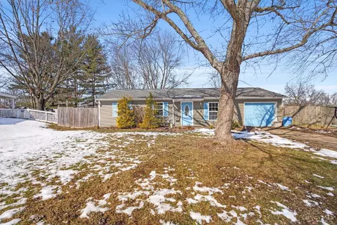 1502 Royal Oak Ct, Loveland, OH 45140